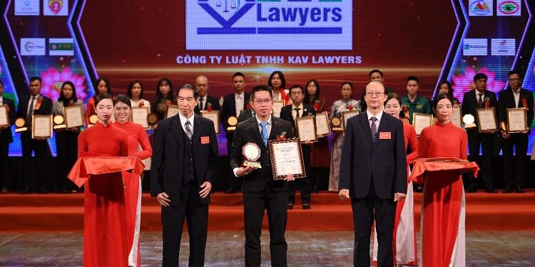 KAV Lawyers vào top 20 dịch vụ uy tín – chất lượng được người Việt tin dùng 2022