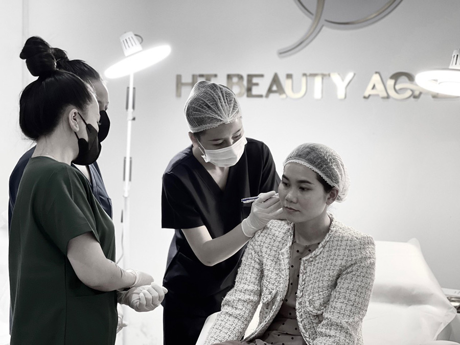 HT Beauty Academy 22