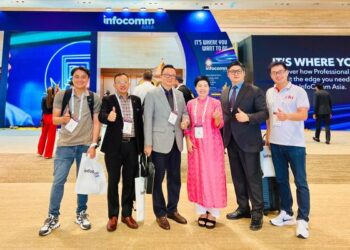Đại diện Hội Doanh nhân Tư nhân Việt Nam tham dự InfoComm Asia 2023
