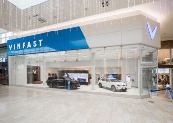 VinFast khai trương cửa hàng đầu tiên tại Yorkdale, Toronto, Canada