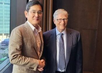 Tỷ phú Bill Gates đến thẳng trụ sở Samsung: một màn hợp tác mới của ông chủ Microsoft hay còn một điều đặc biệt khác?