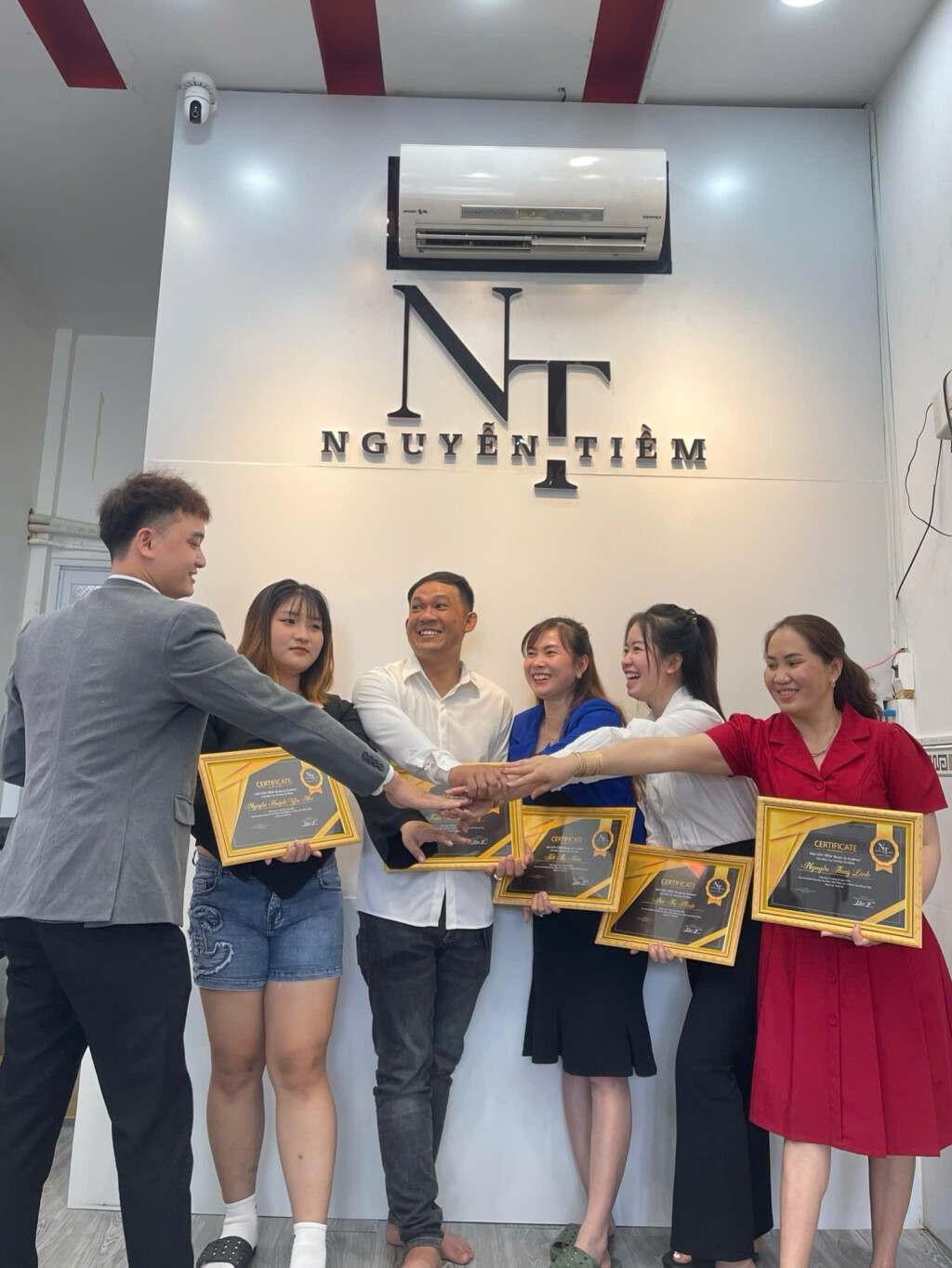 nguyen tiem academy nang tam ve dep voi phun xam phong thuy chuyen nghiep va uy tin tai hau giang 4