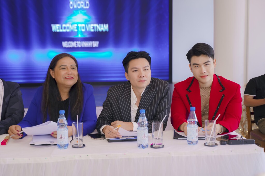 mister tourism world 2025 mr phi phi ceo phi hoang mai brows ban giam khao dong hanh cham thi phong van kin 3