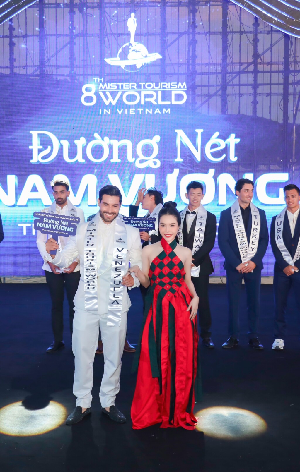 mister tourism world 2025 ms ngoc diem va duong net nam vuong dua nghe thuat lam dep viet nam len tam cao moi 1